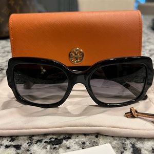Tory Burch TY7135 Sunglasses EUC